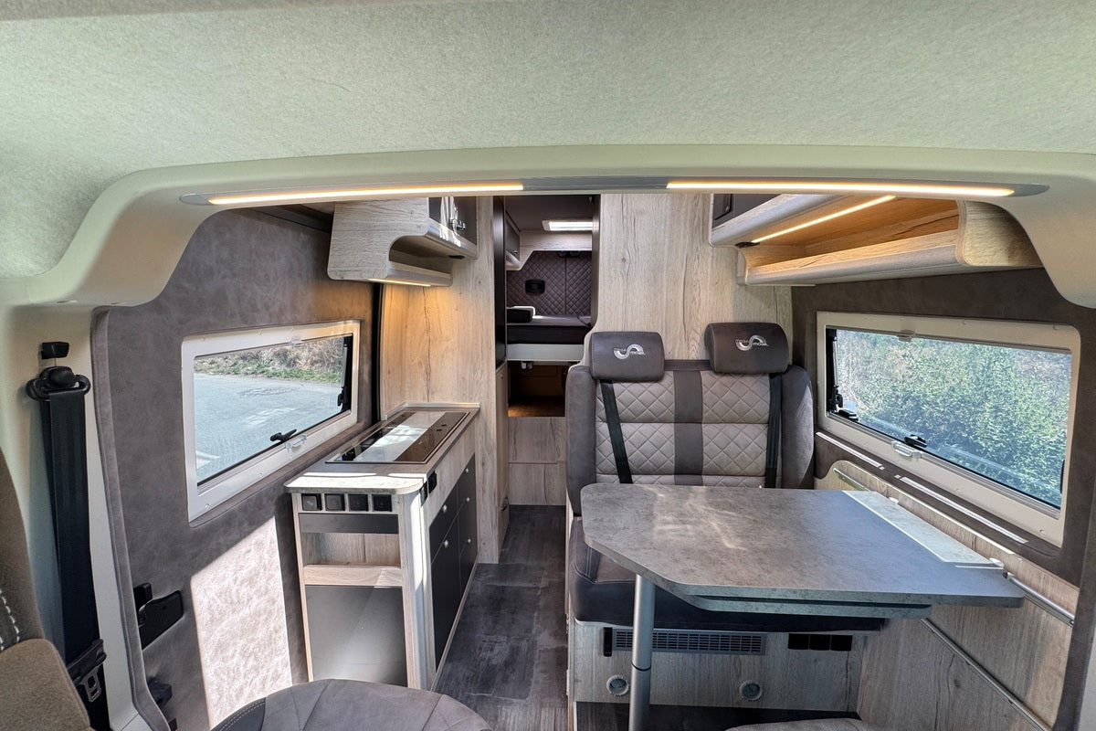 Fourgon aménagé Neuf Mega Mobil GRIS FER - WMV00400