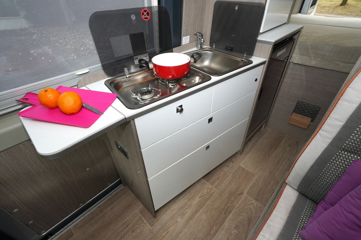 Fourgon aménagé Neuf Pössl 2Win - WMV01349