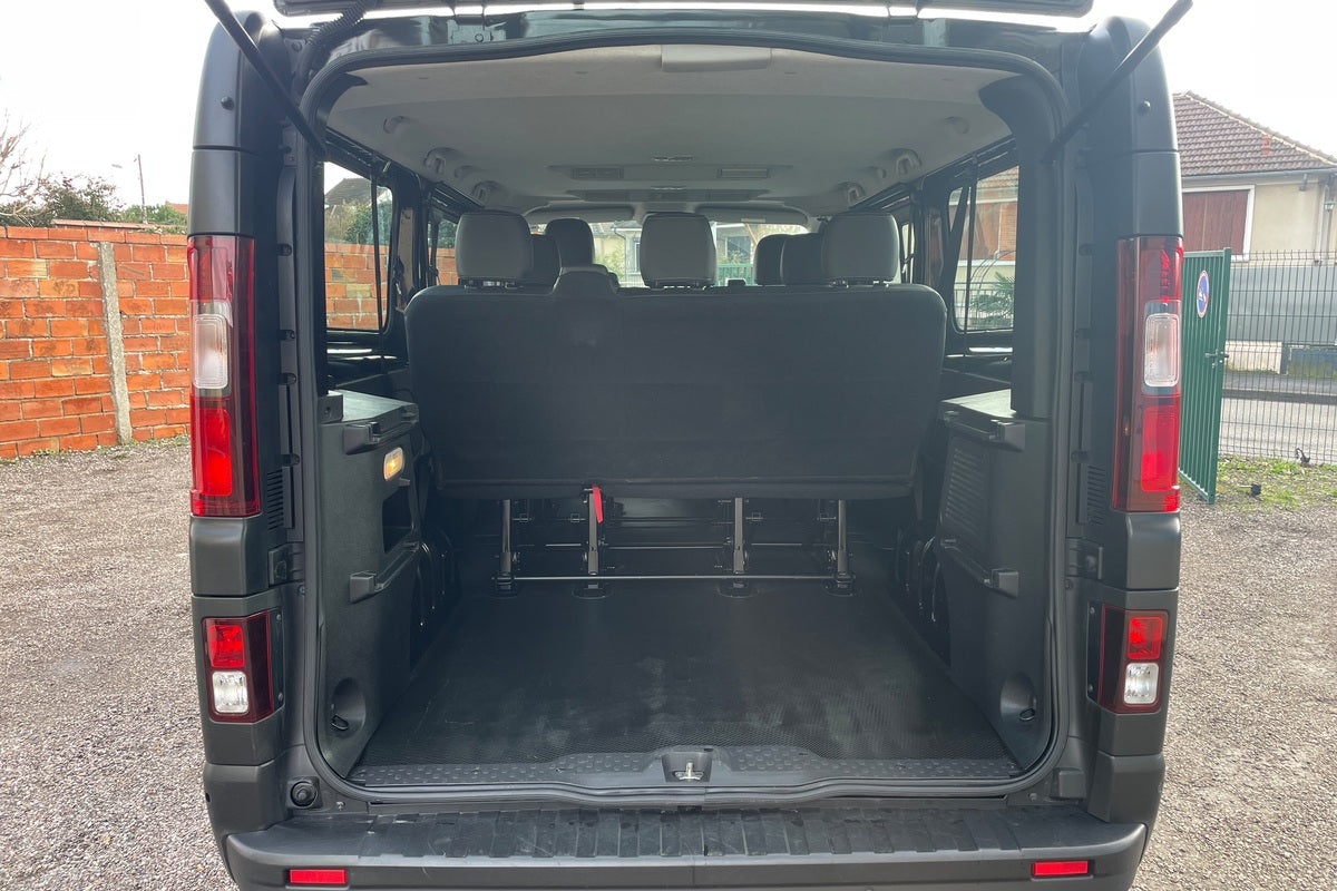 Minibus Occasion Nissan 9 place(s) - WMV01401