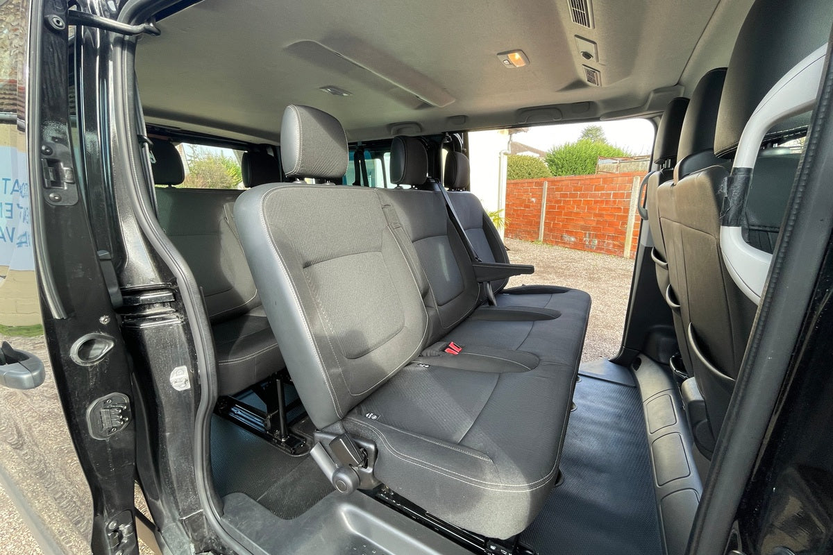 Minibus Occasion Nissan Primastar - WMV01401