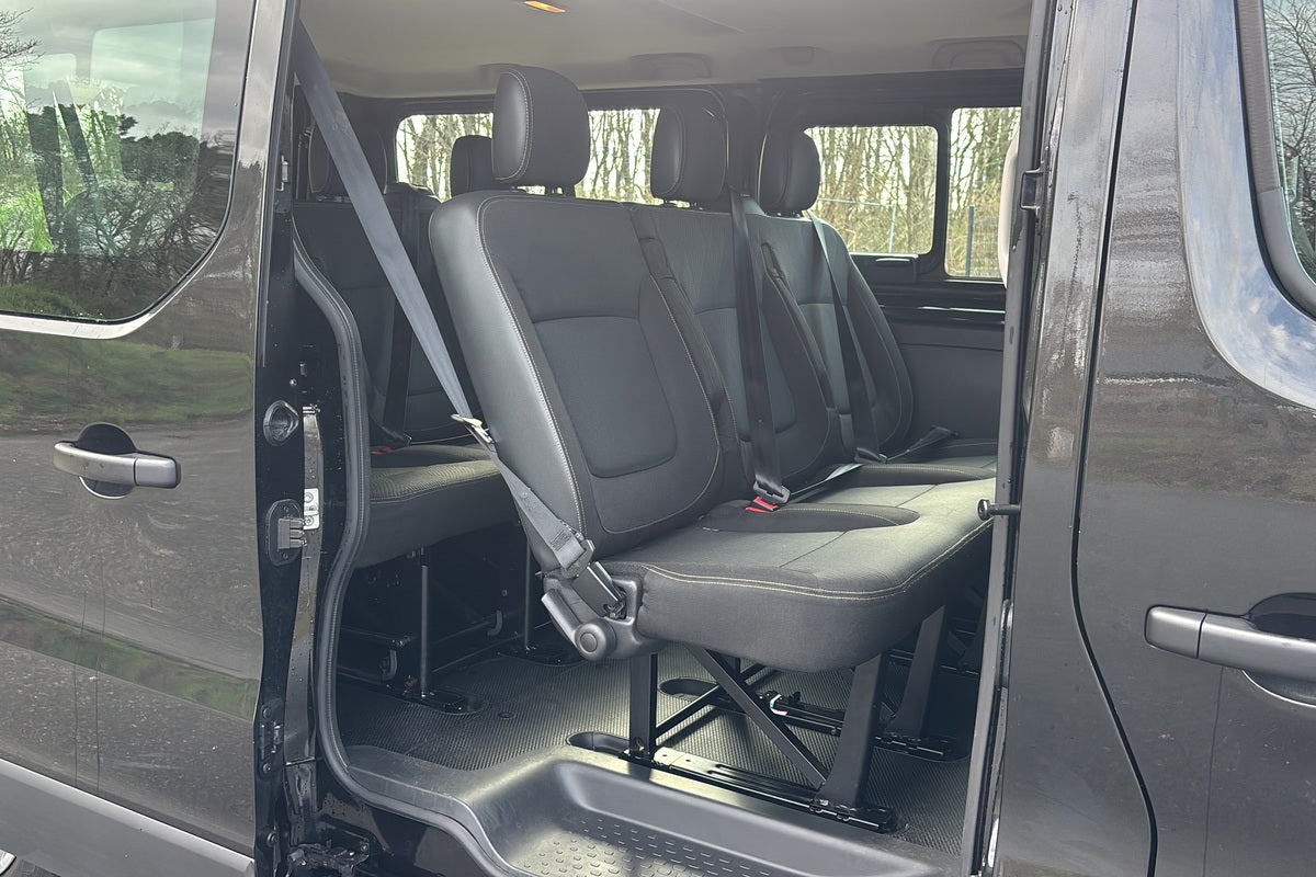 Minibus Occasion Nissan Primastar - WMV01415