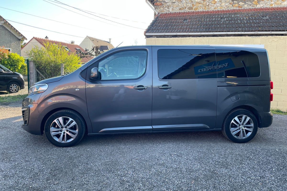 Minibus Occasion 8 place(s)  WeVan Market - WMV01433