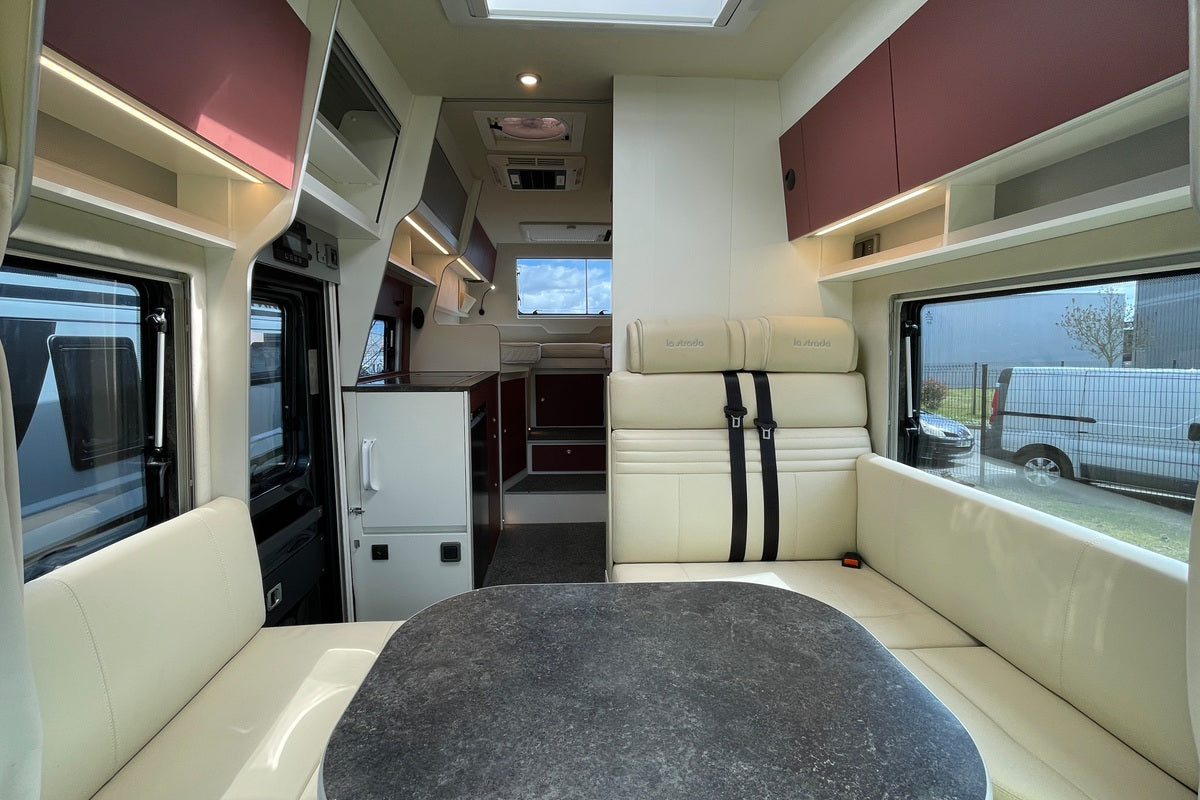 Fourgon aménagé Occasion La Strada Nova - WMV01426