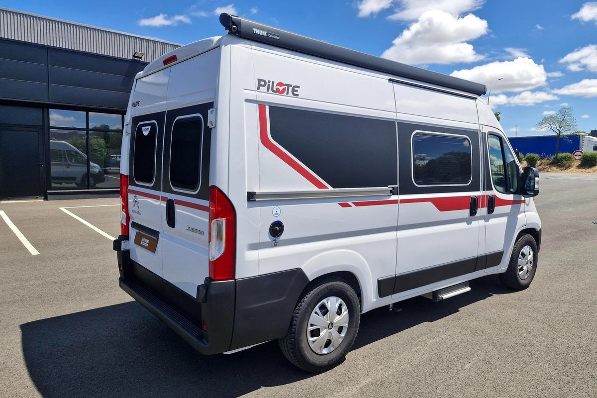 Fourgon aménagé Occasion Pilote V540G - WMV01628