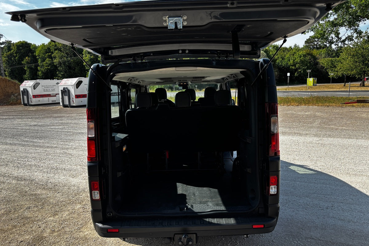Minibus Occasion Nissan Gris Comète Métallisée - WMV01704