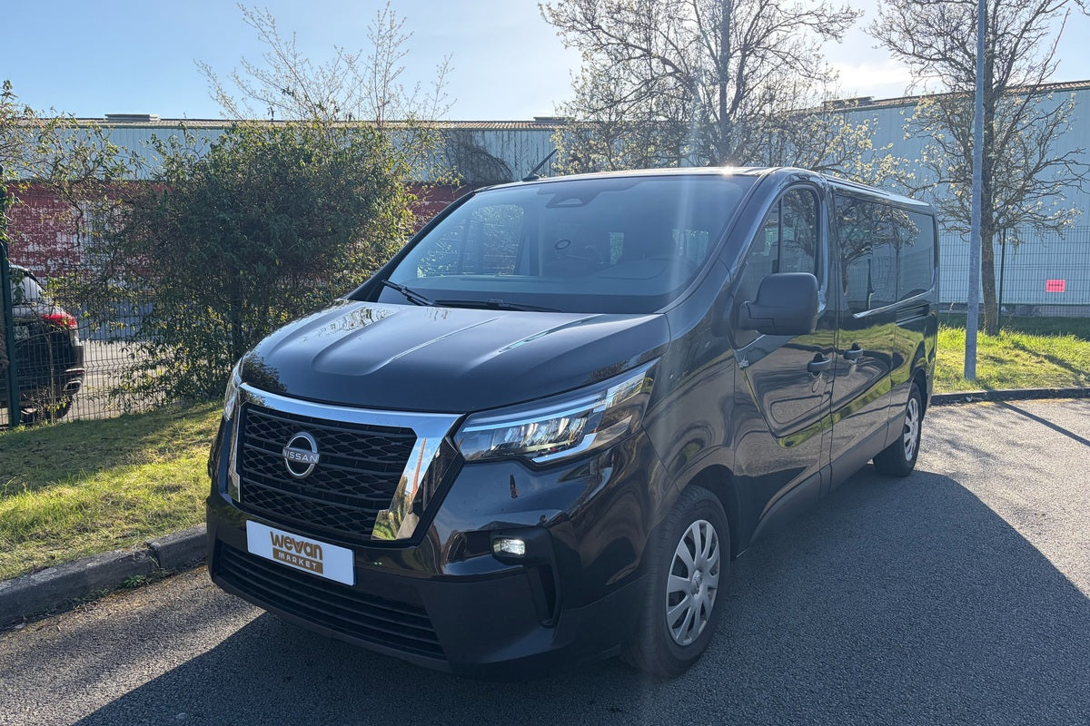 Minibus Occasion Nissan Noir Crépuscule - WMV01751