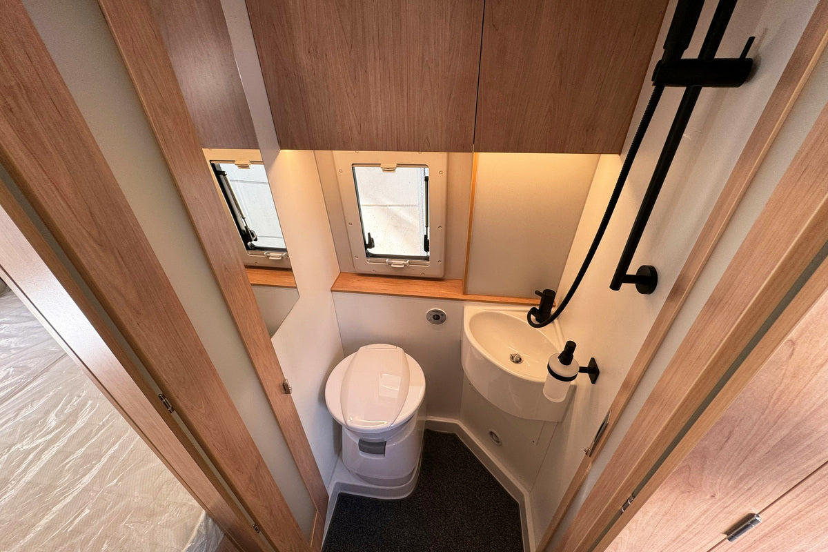 Fourgon aménagé Neuf La Strada 4 place(s) - WMV00673