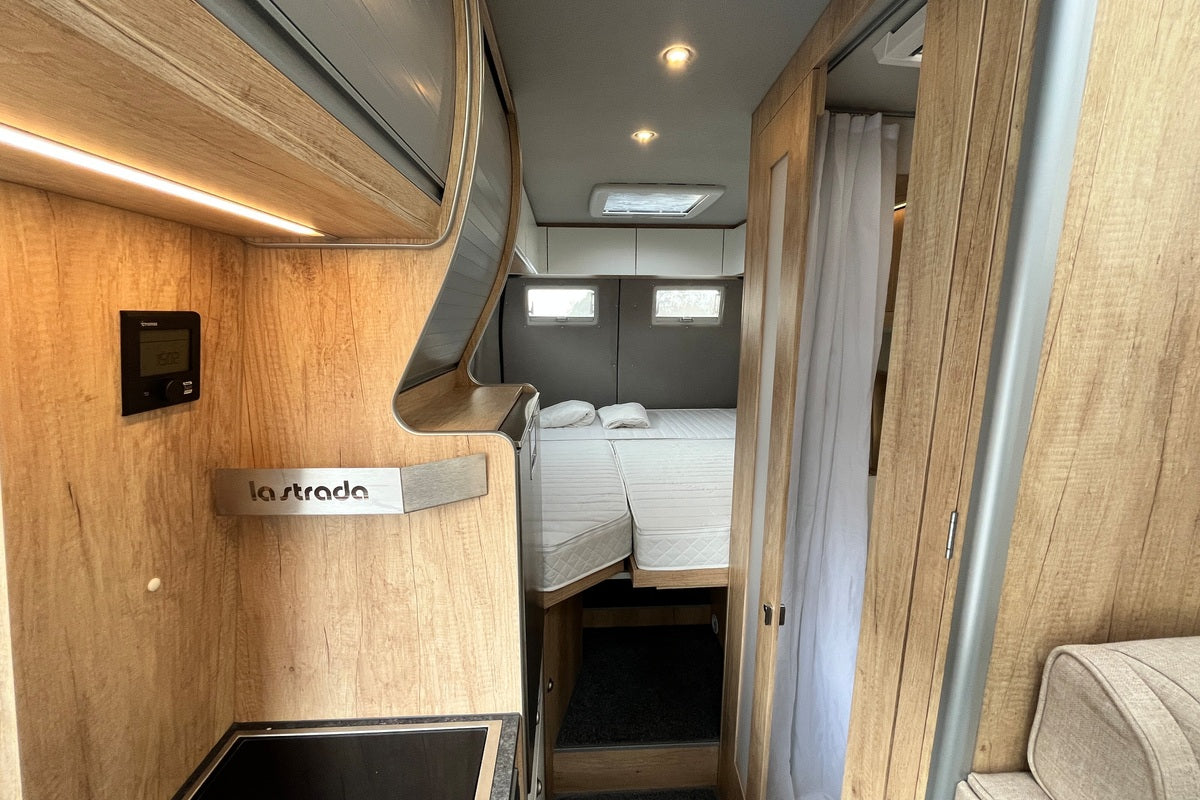 Fourgon aménagé Occasion La Strada Avanti - WMV00925
