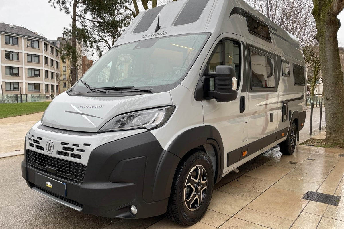 Fourgon aménagé Neuf La Strada Avanti F 180 ch 2.2 L - WMV00975