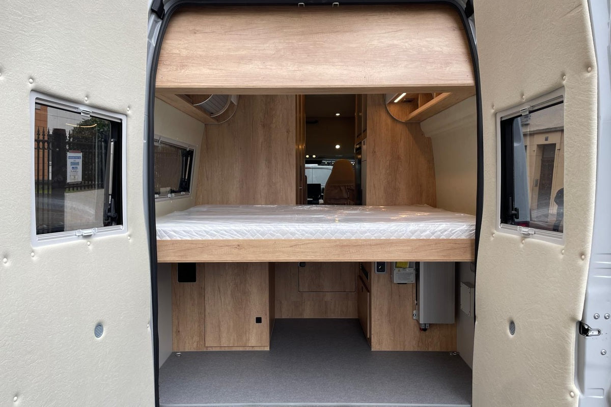 Fourgon aménagé Neuf La Strada Gris Campovolo - WMV00975