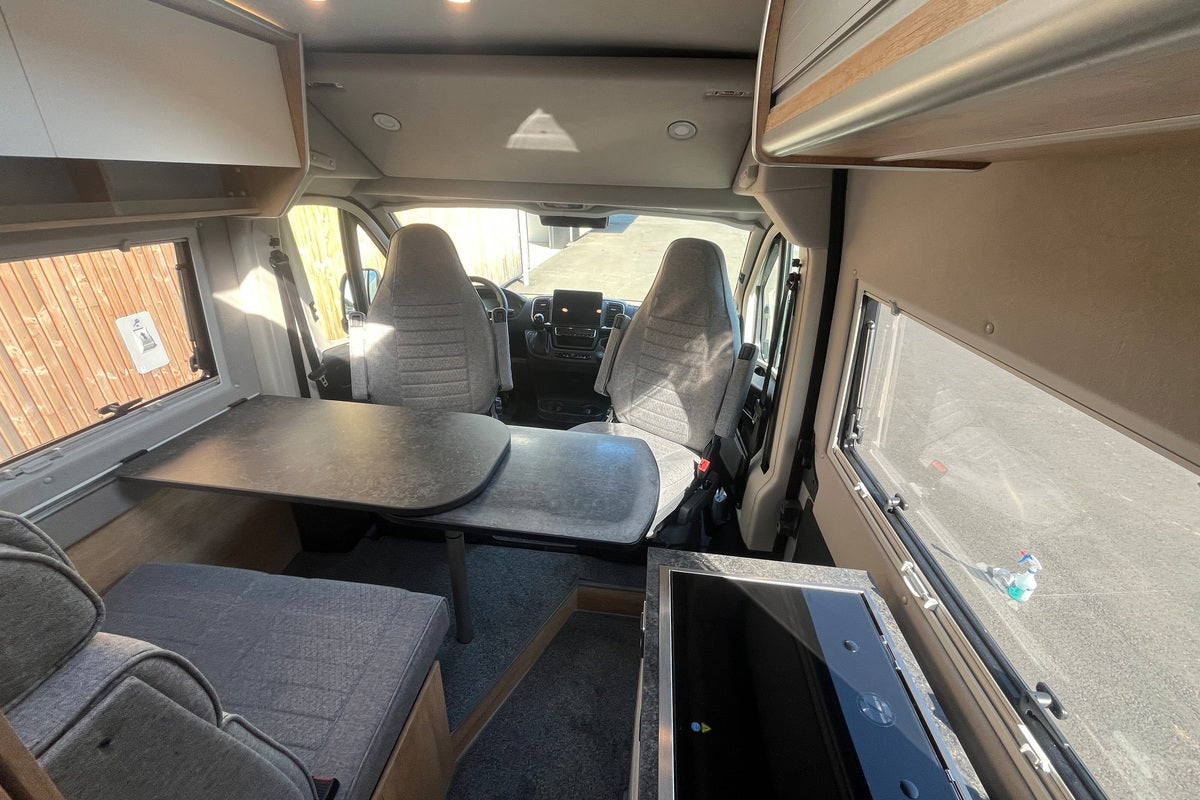 Fourgon aménagé Neuf La Strada Avanti - WMV01037